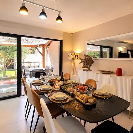 Flamingo - Grand Confort 10 Pers & Jacuzzi *
