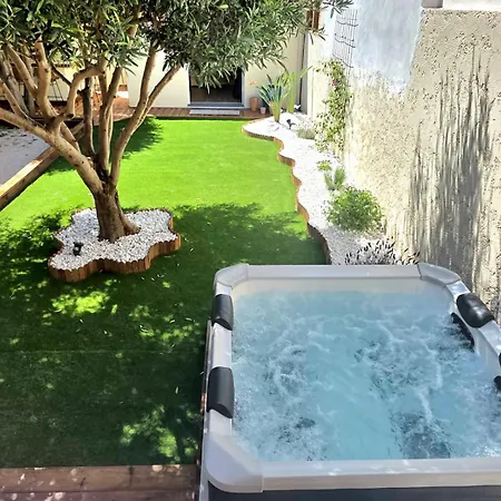 Flamingo - Grand Confort 10 Pers & Jacuzzi